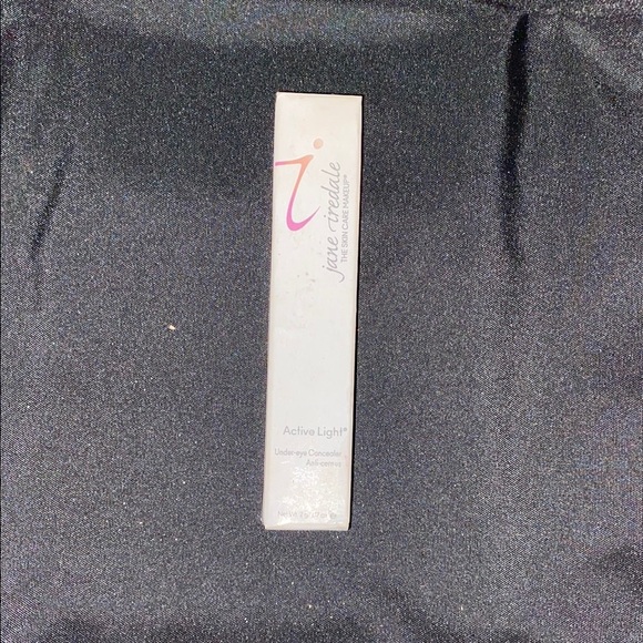 jane iredale Other - Jane Iredale Undereye Concealer color No 2